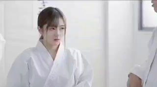 MP3播放器老婆被男技师手指插入后不再抗拒了