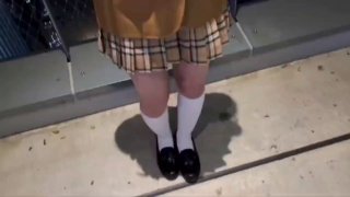 初々しさがたまらない色白１８歳とイチャラブ究極セックス。